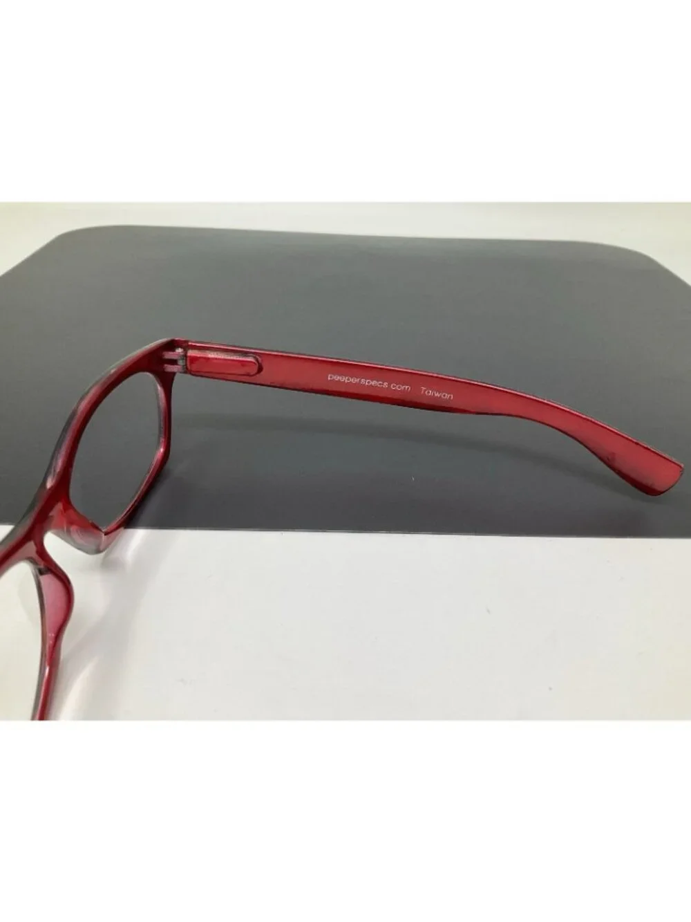 Peepers 744 Readers + Red & Tortoise Shell Reading Glasses